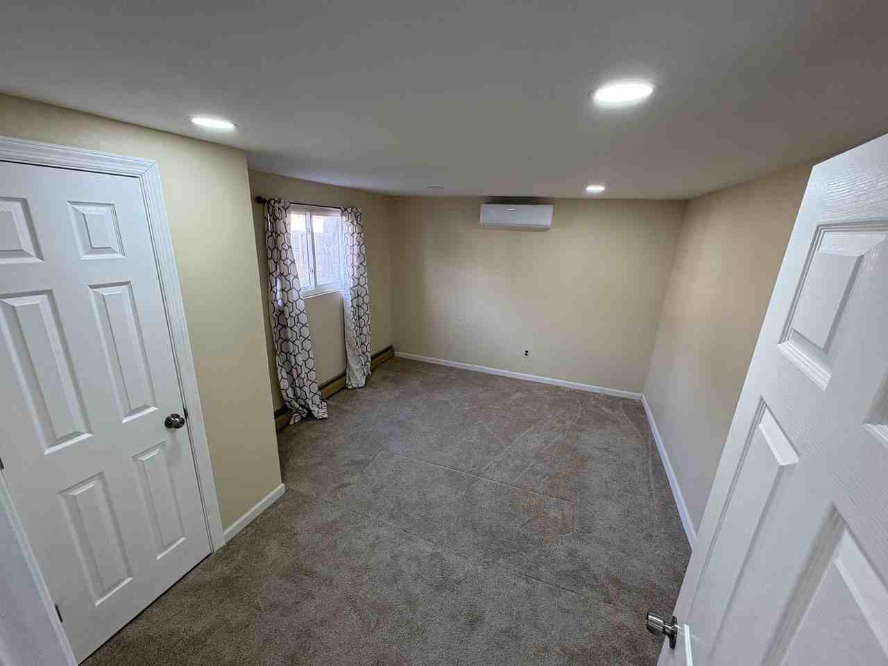 37 John Street - Photo 3 of 10