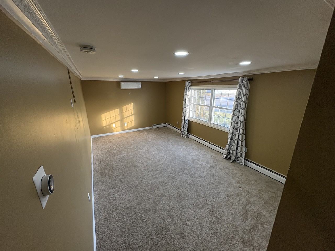 37 John Street - Photo 4 of 10