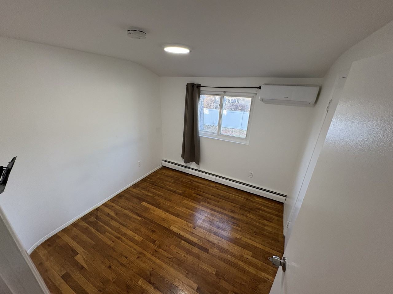 37 John Street - Photo 7 of 10