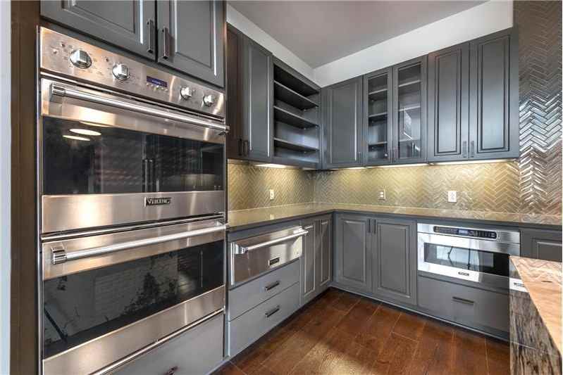 2587 N Houston St - Photo 3 of 22