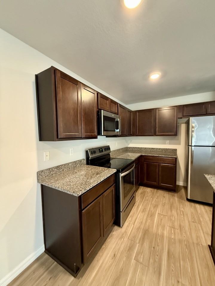 14 Serene Place - Photo 3 of 10