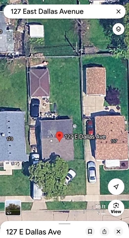 127 E Dallas Ave - Photo 3 of 4