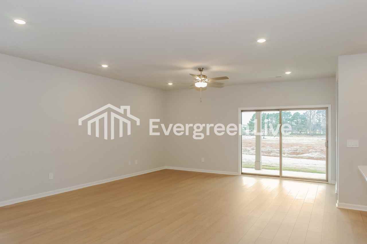 164 Fenwick Pl - Photo 4 of 16