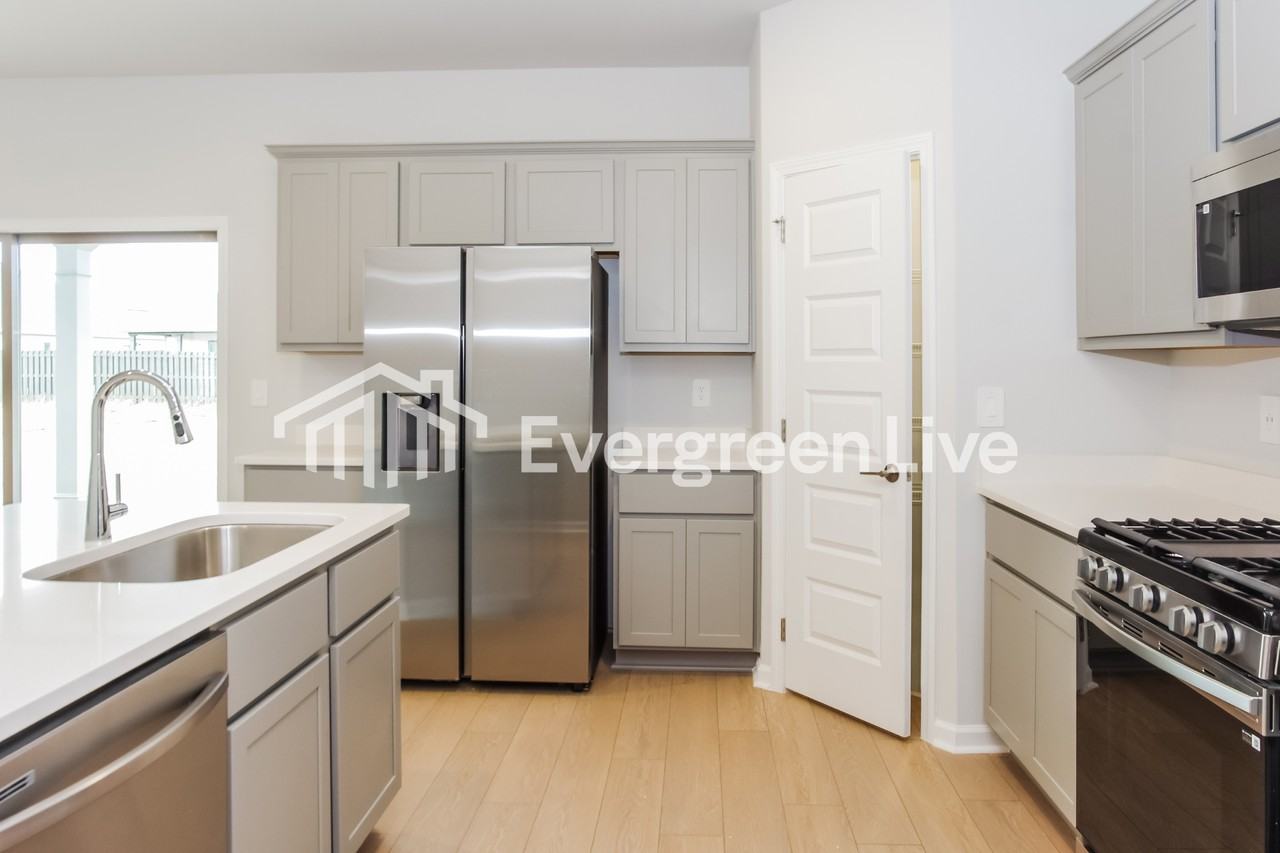 12329 Delia Ann Ln - Photo 6 of 16