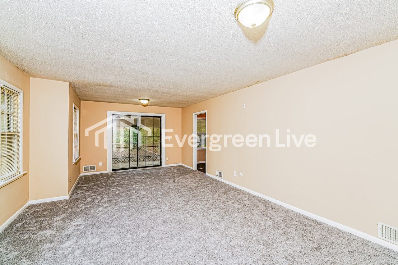 2633 1st St Ne - Photo 5 of 16