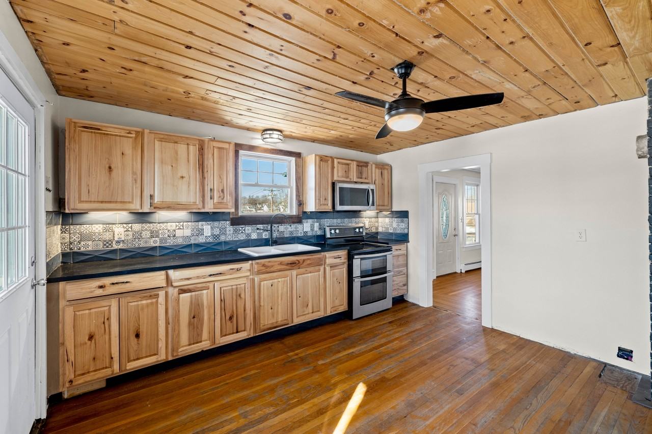 44 Providence Street #2 - Photo 6 of 27