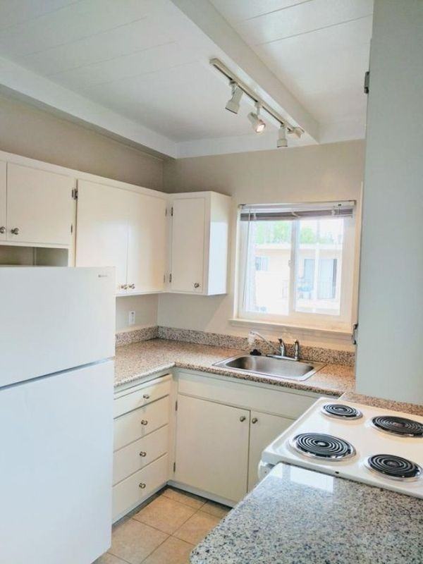 920 Tamarack Ln ##7 - Photo 6 of 11