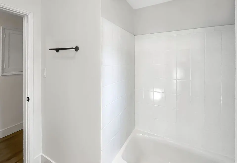 3700 Olympiad Dr - Photo 4 of 43