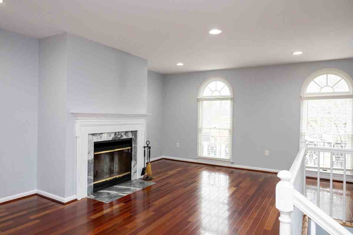 58 Victoria Sq - Photo 6 of 23