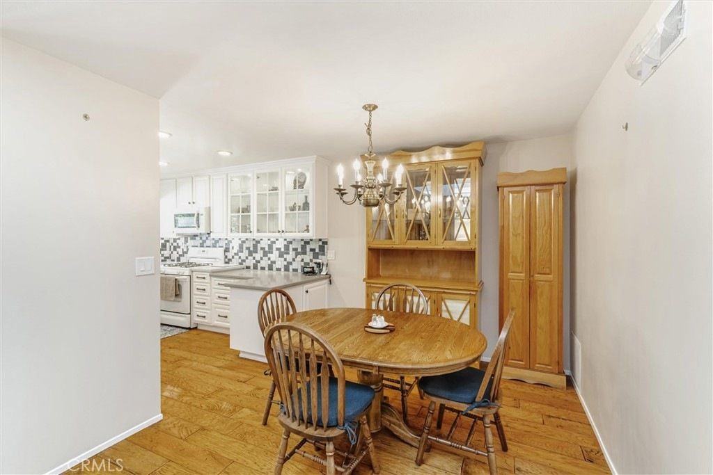 26333 Green Terrace Dr - Photo 7 of 42