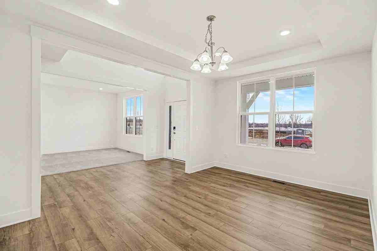 3631 Downing Rd - Photo 3 of 31