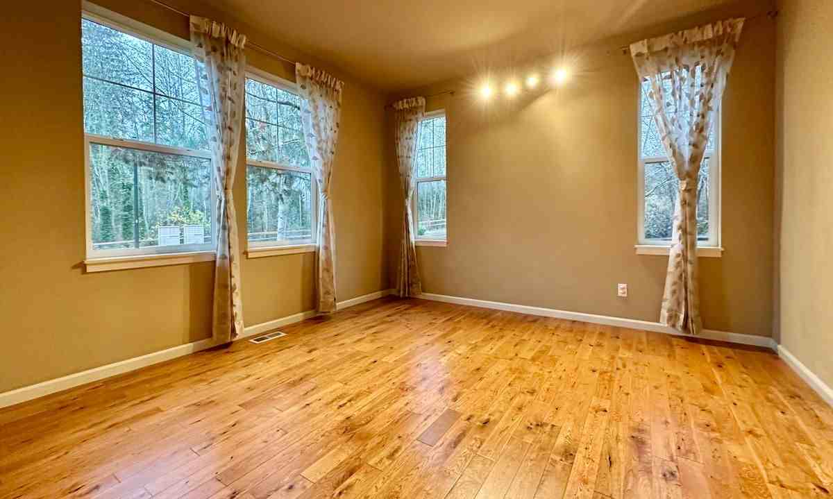 11441 178th Pl Ne - Photo 2 of 17