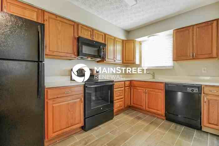6560 Benjamin Dr - Photo 6 of 18