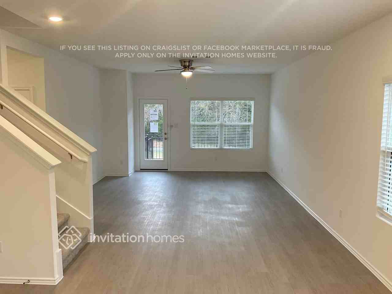 1624 Boggy Creek Ranch Rd - Photo 2 of 13