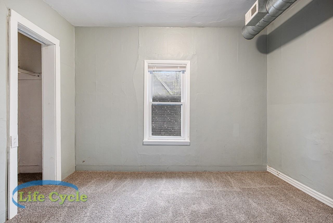 940 Mcreynolds Ave Nw #2 - Photo 7 of 17