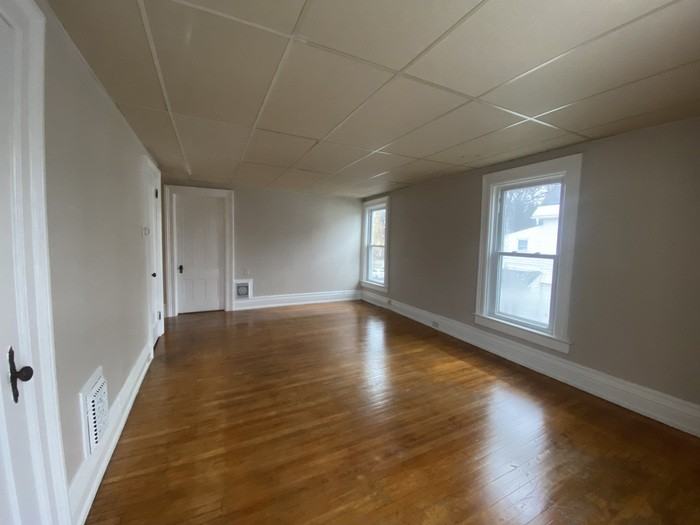 1144 State St - Photo 5 of 24