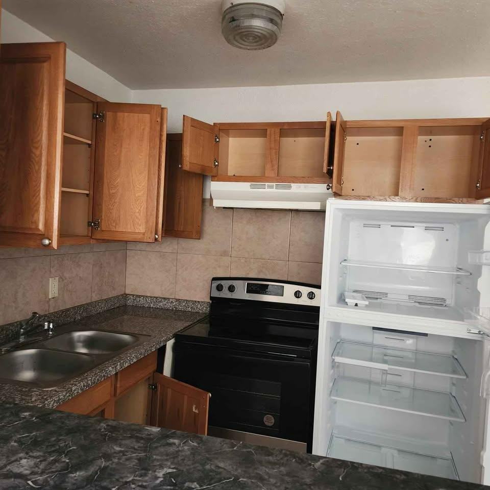 RB1 REALTY LLC-RIVIERA BEACH - Photo 3 of 31