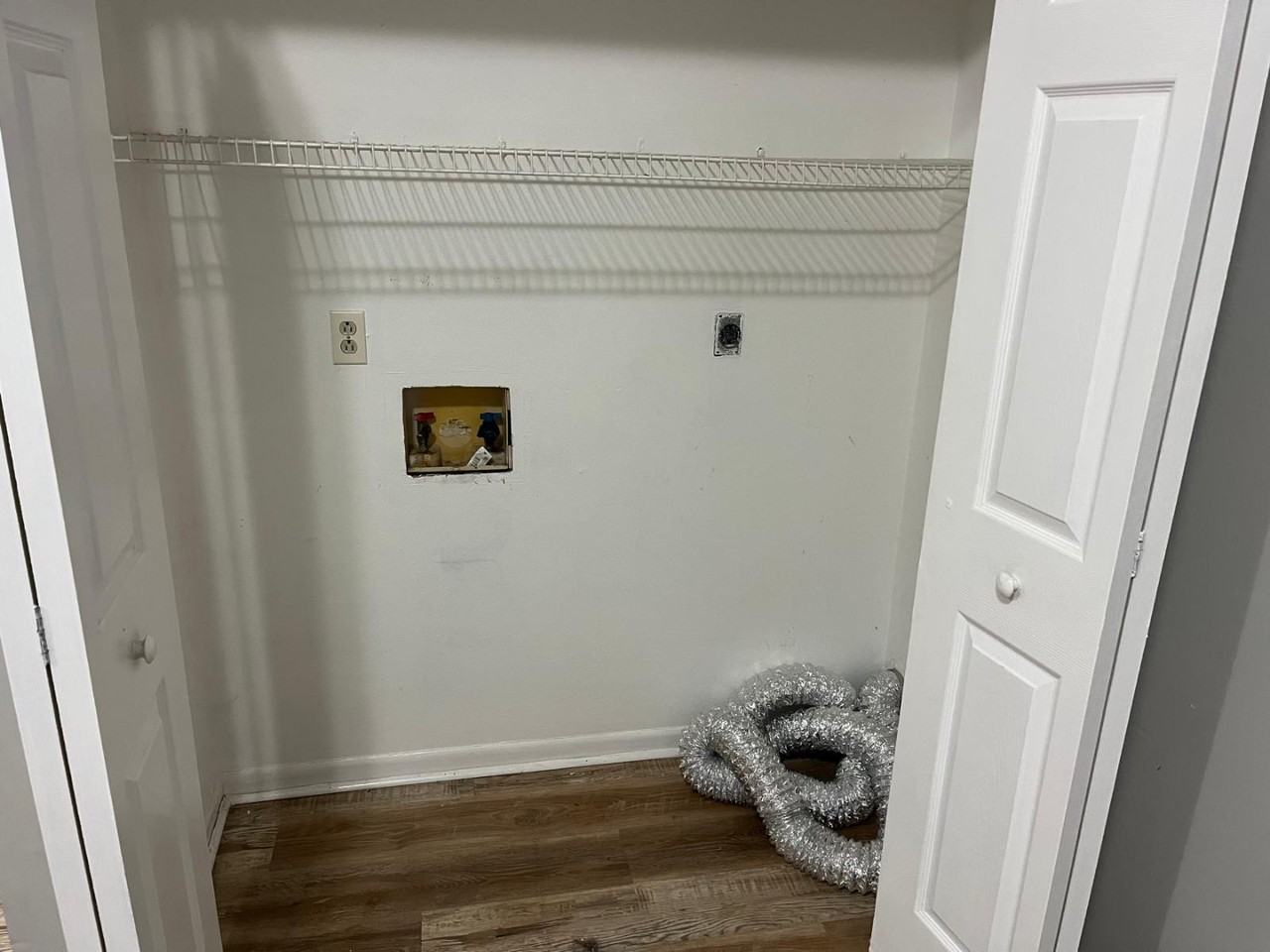 3741 NE 41st St, - Photo 3 of 10