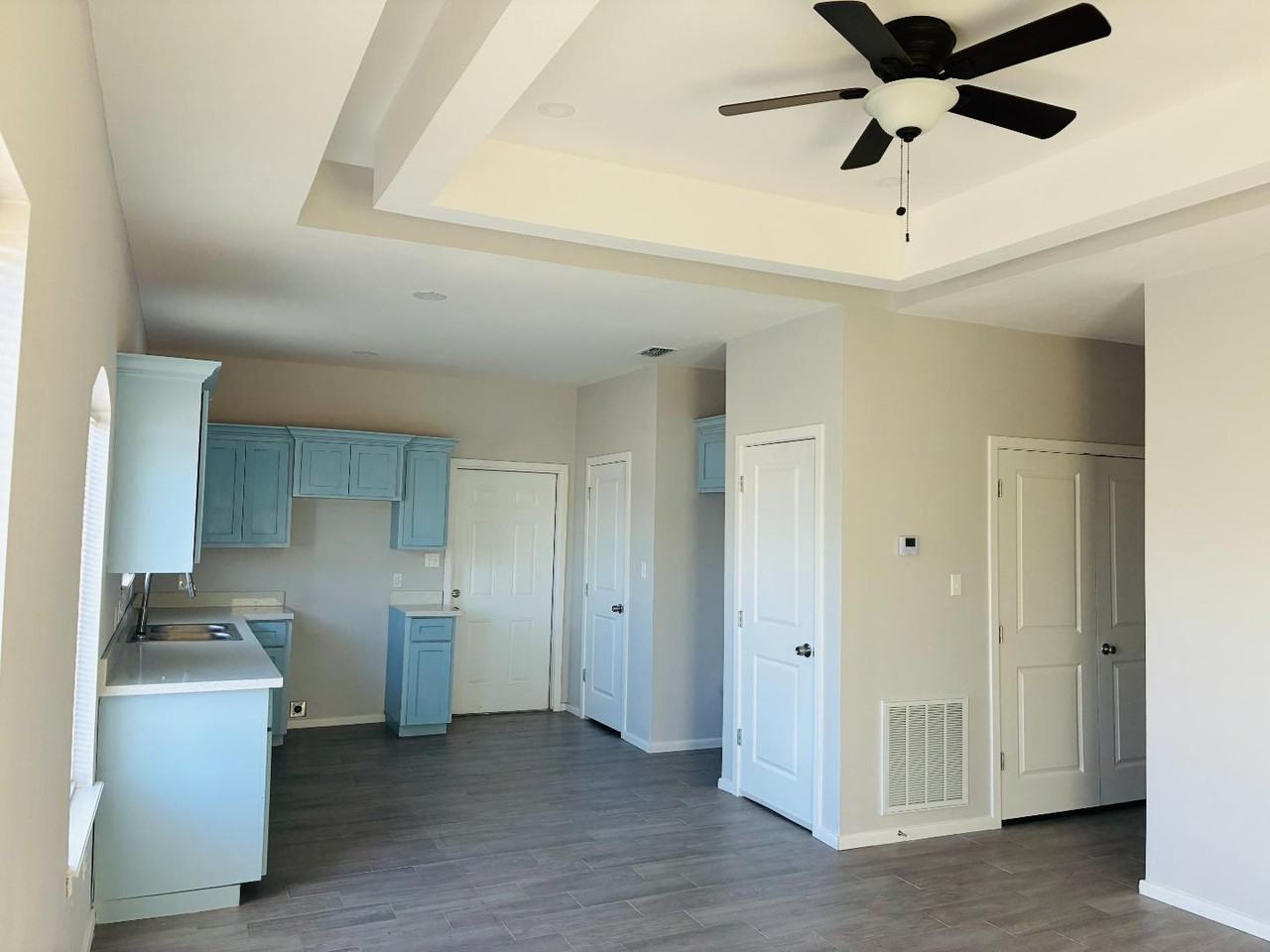 340 Eva St - Photo 3 of 50