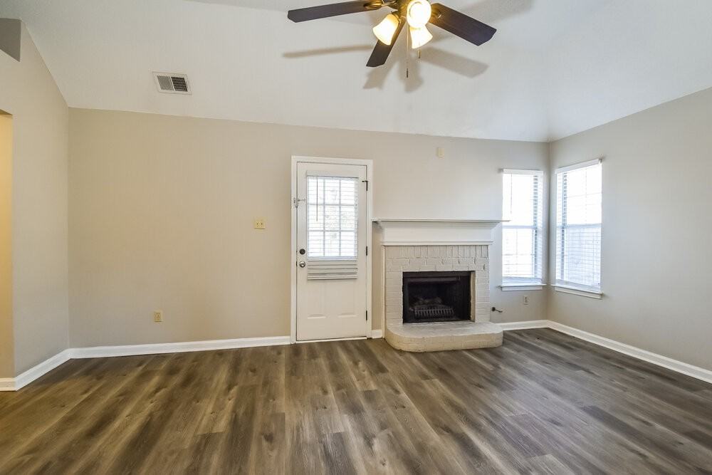 4127 Lake Cross Dr W - Photo 6 of 17