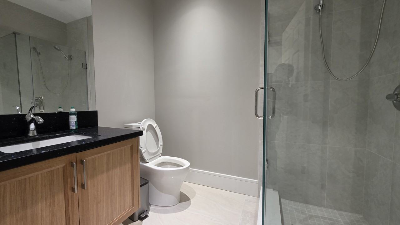 2962 Crown Street - Photo 7 of 10