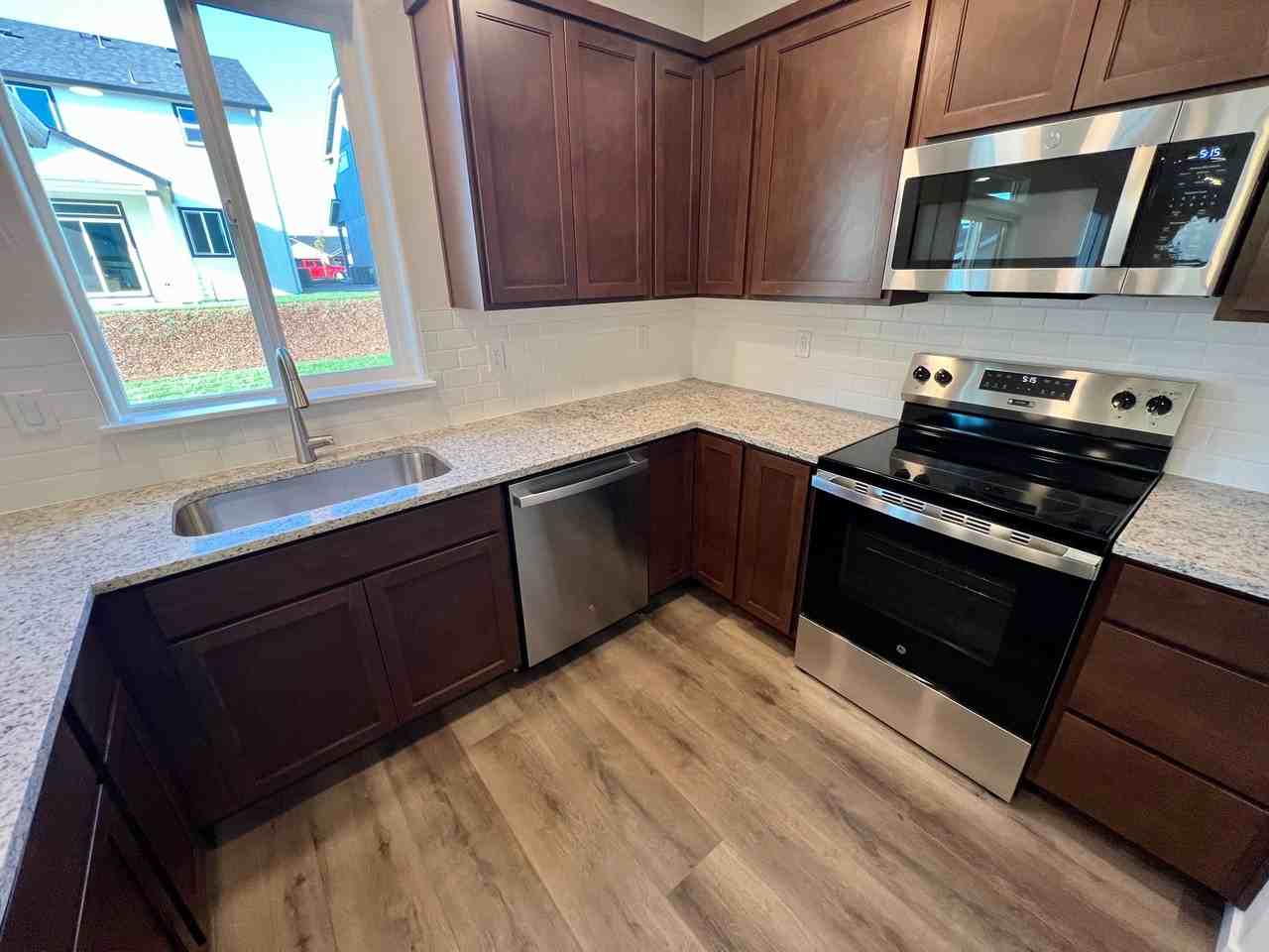 3667 Ford Dr #1 - Photo 4 of 39