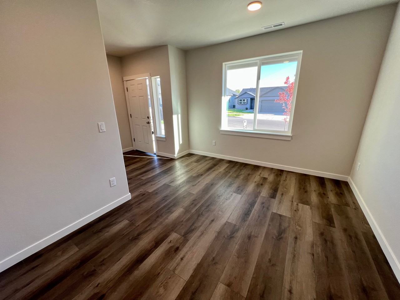 3667 Ford Dr #1 - Photo 6 of 39