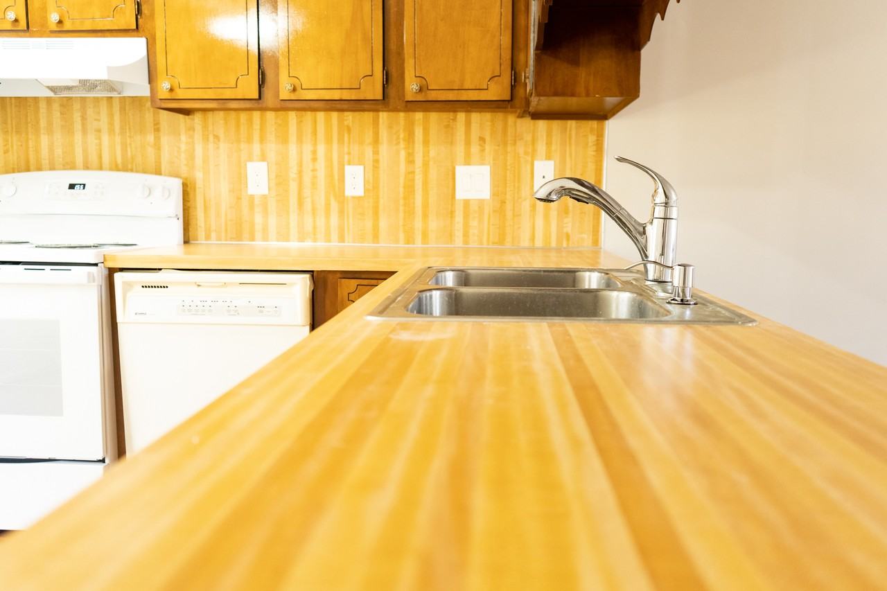 139 Glenwood Dr #F - Photo 2 of 25