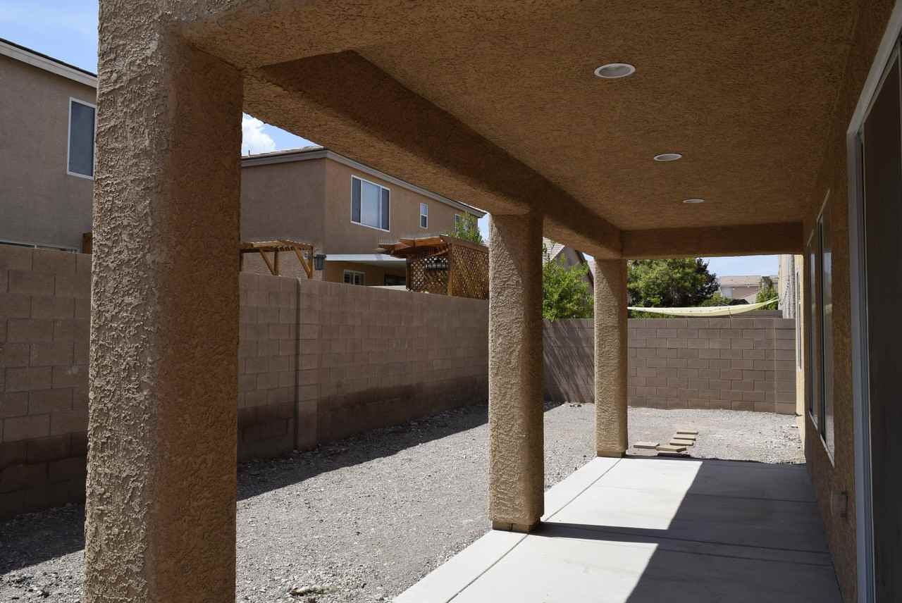 993 Kern River Ave #B - Photo 3 of 9