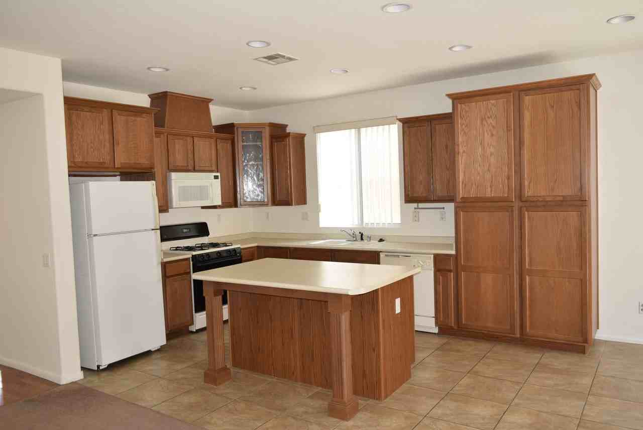 993 Kern River Ave #B - Photo 4 of 9