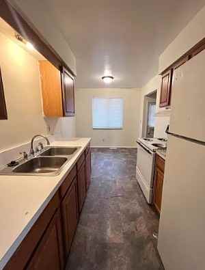 920 Vincent Court - Photo 4 of 8