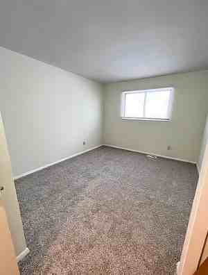 920 Vincent Court - Photo 7 of 8