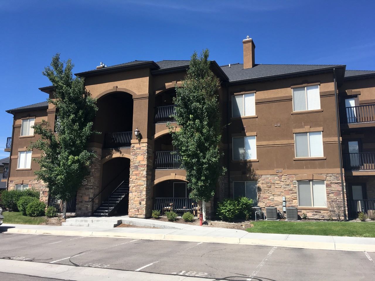 378 Sw #102 - Photo 3 of 6