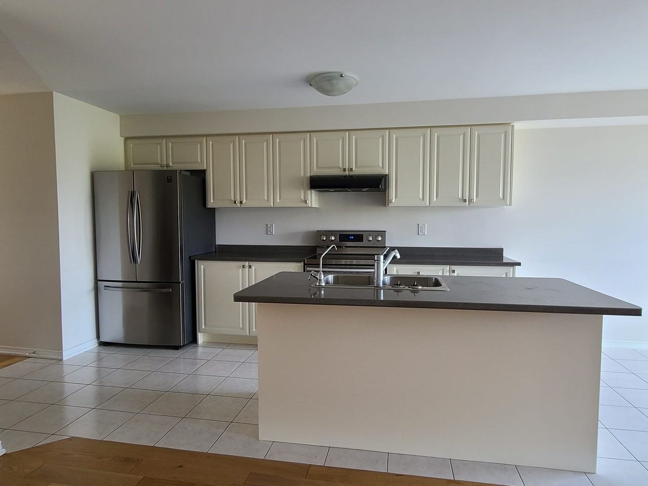 51 Cooke Avenue - Photo 4 of 8