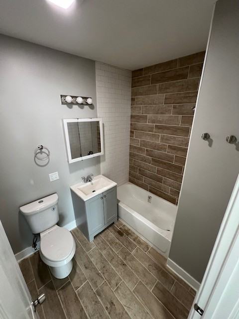 7658 S Aberdeen St Apt 2 #7658-2 - Photo 5 of 10