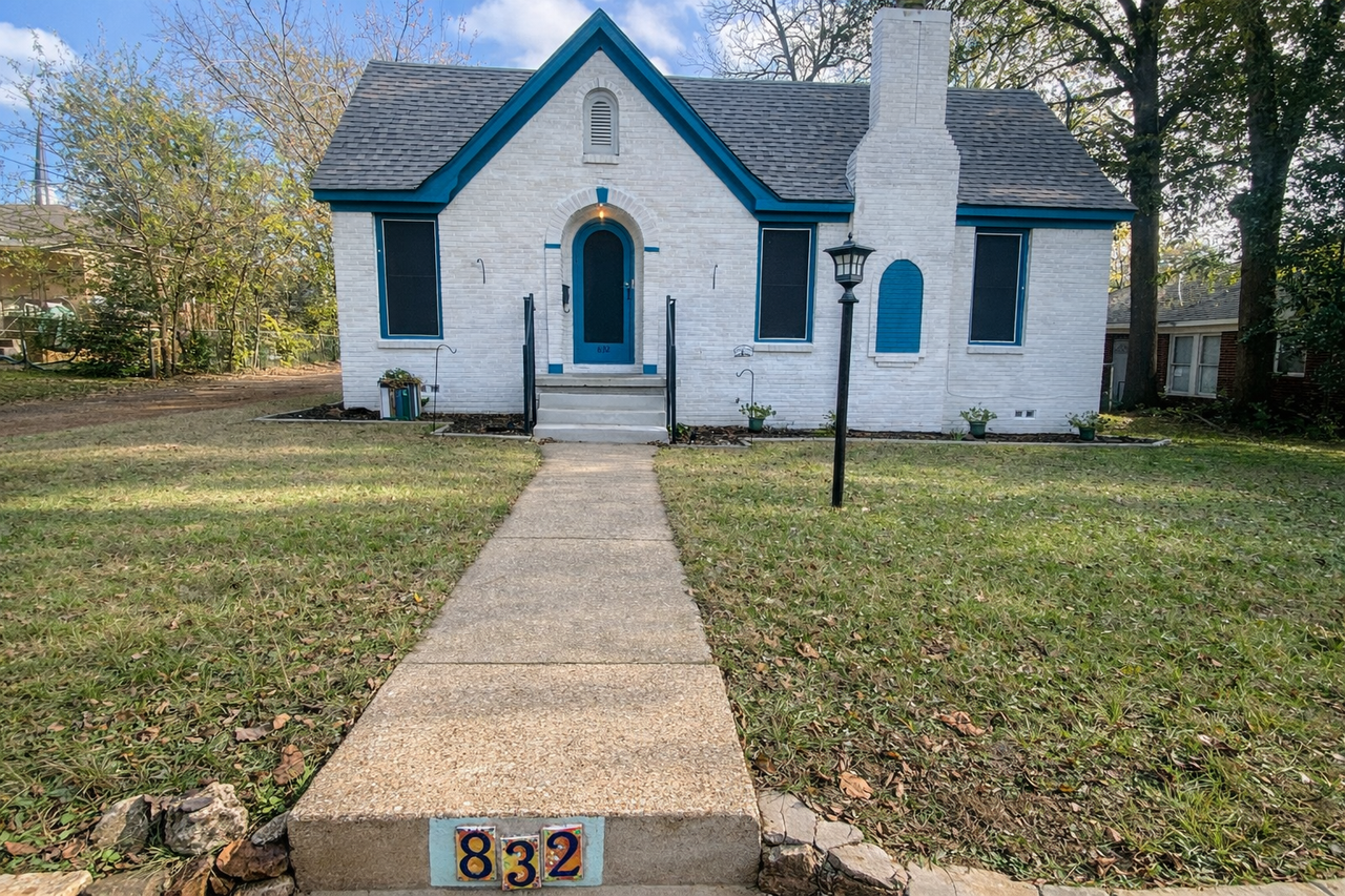 832 S Bois D Arc Ave #1 - Photo 2 of 50