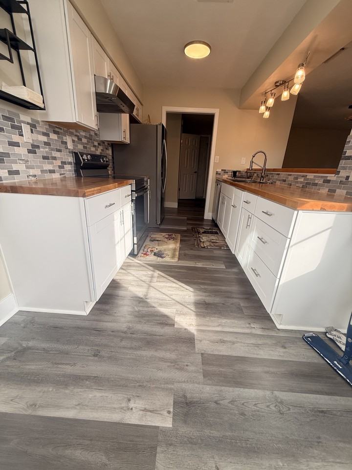 1949 Arlington Arch Dr #1 - Photo 5 of 34