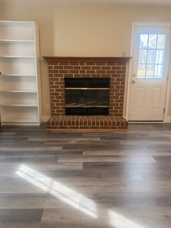 1949 Arlington Arch Dr #1 - Photo 6 of 34