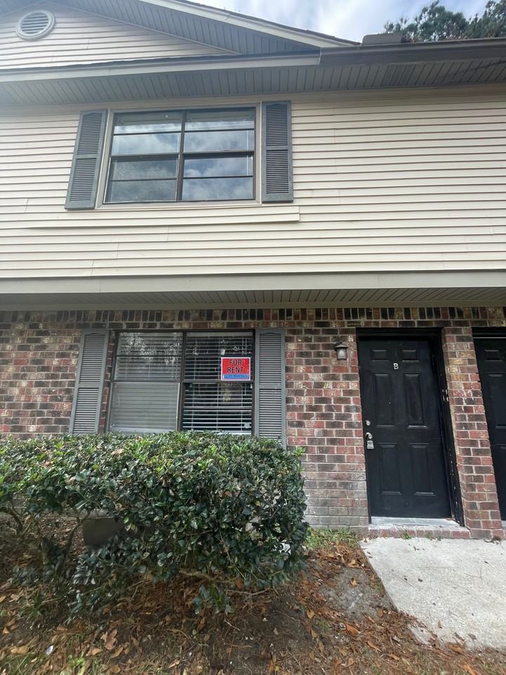 250 Luden Dr #250B - Photo 2 of 14