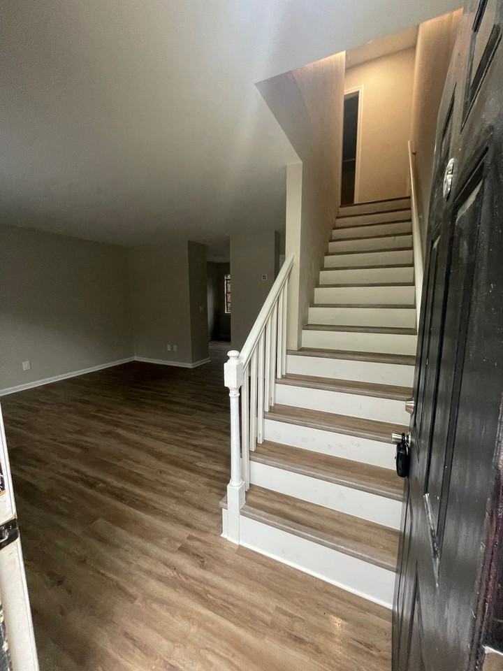 250 Luden Dr #250B - Photo 3 of 14