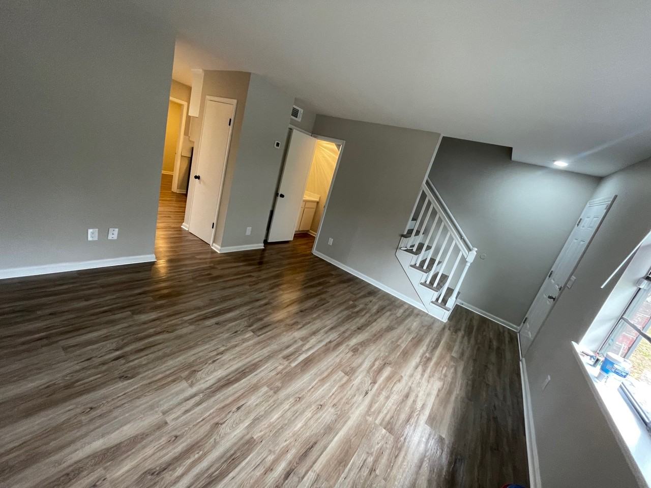 250 Luden Dr #250B - Photo 4 of 14