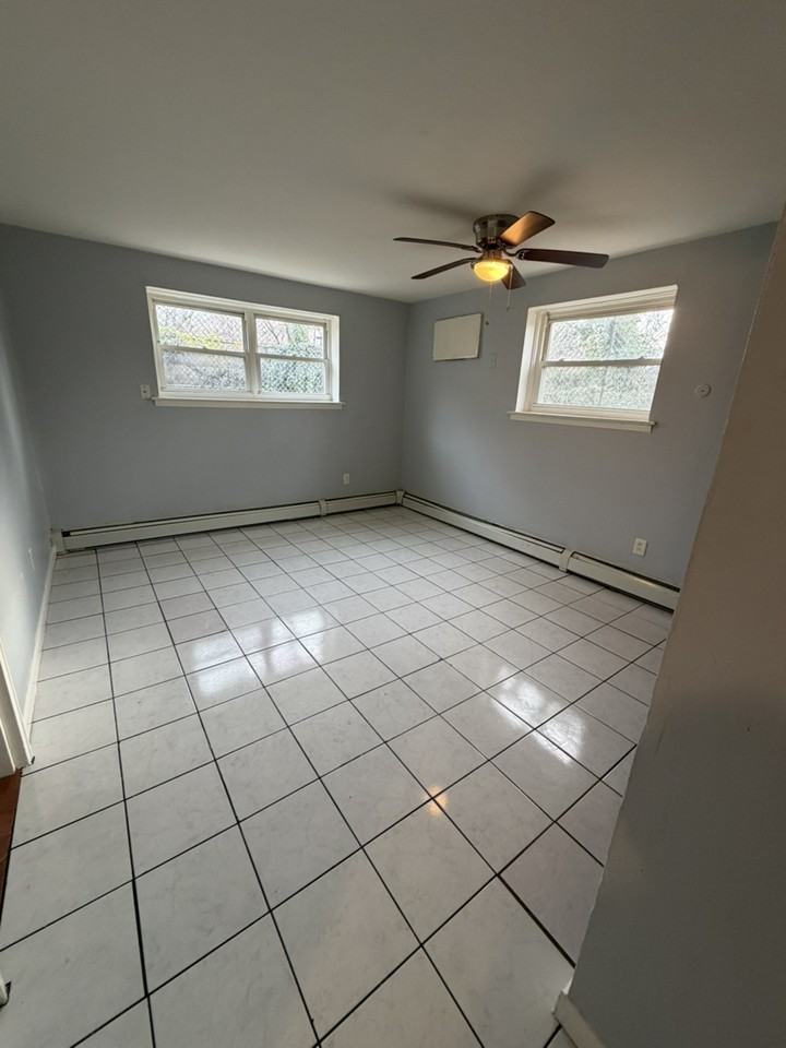 8027 Walker St - Photo 2 of 5