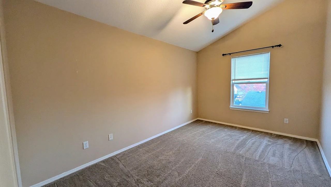 16130 Nw Fescue Ct #1 - Photo 4 of 27