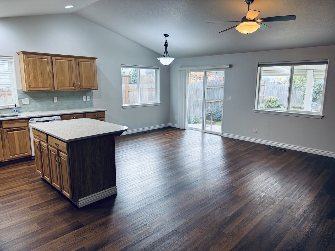 211 Iowa St #1 - Photo 6 of 10