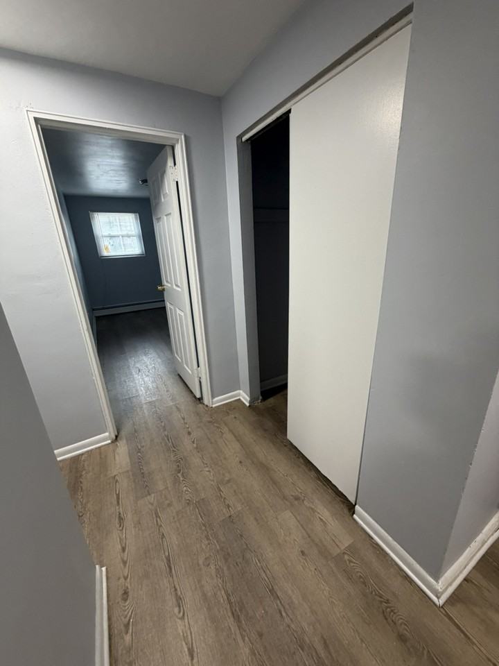 5231 Oxford Ave - Photo 4 of 9