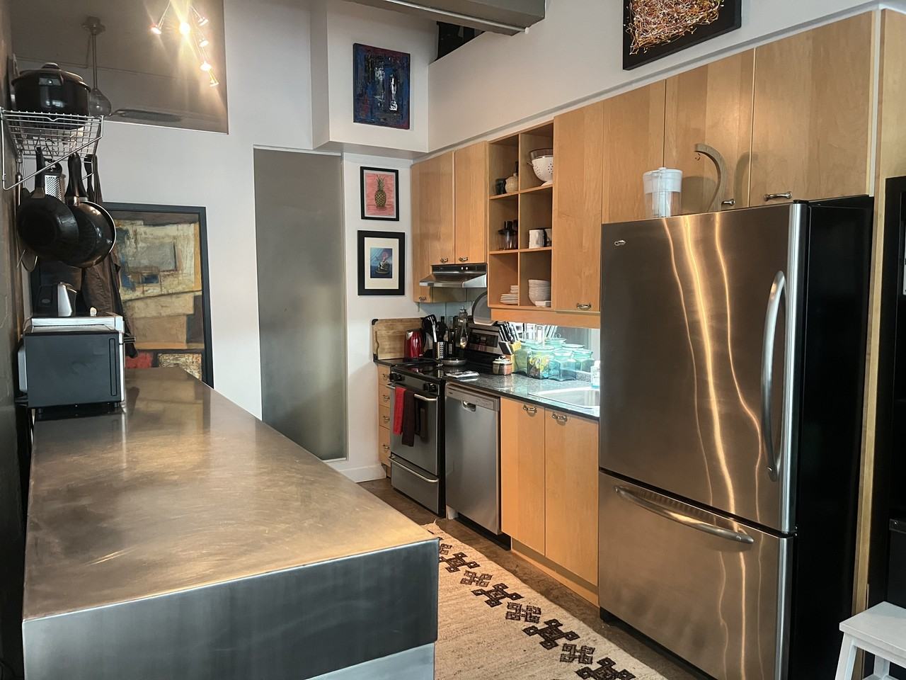 Church St & Dundas St E - Photo 5 of 25