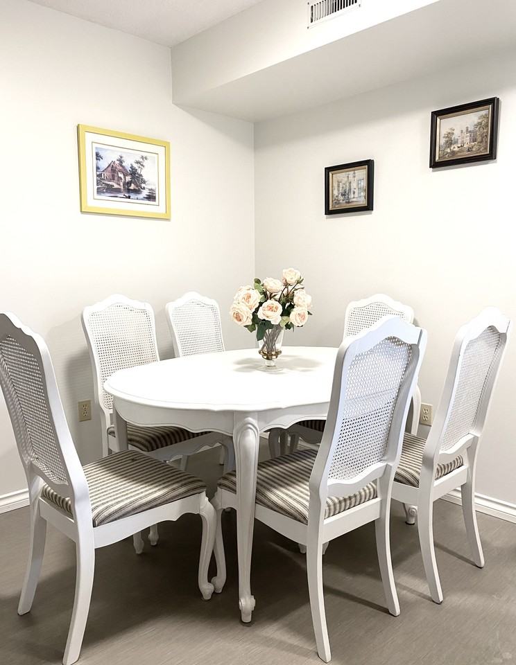 7372 Waverley Avenue - Photo 4 of 13