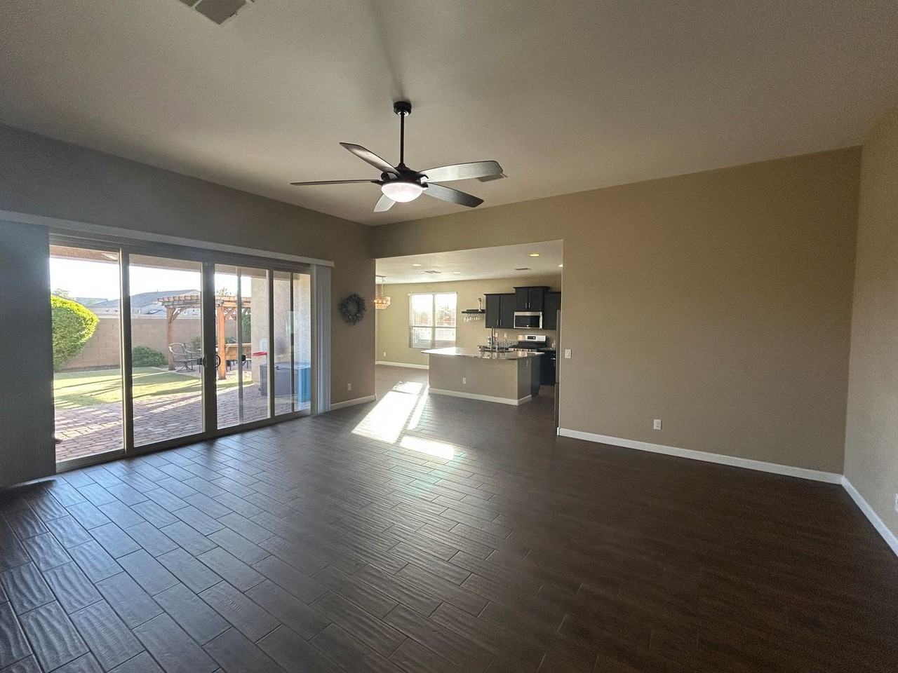 26105 N 137th Ln - Photo 6 of 24