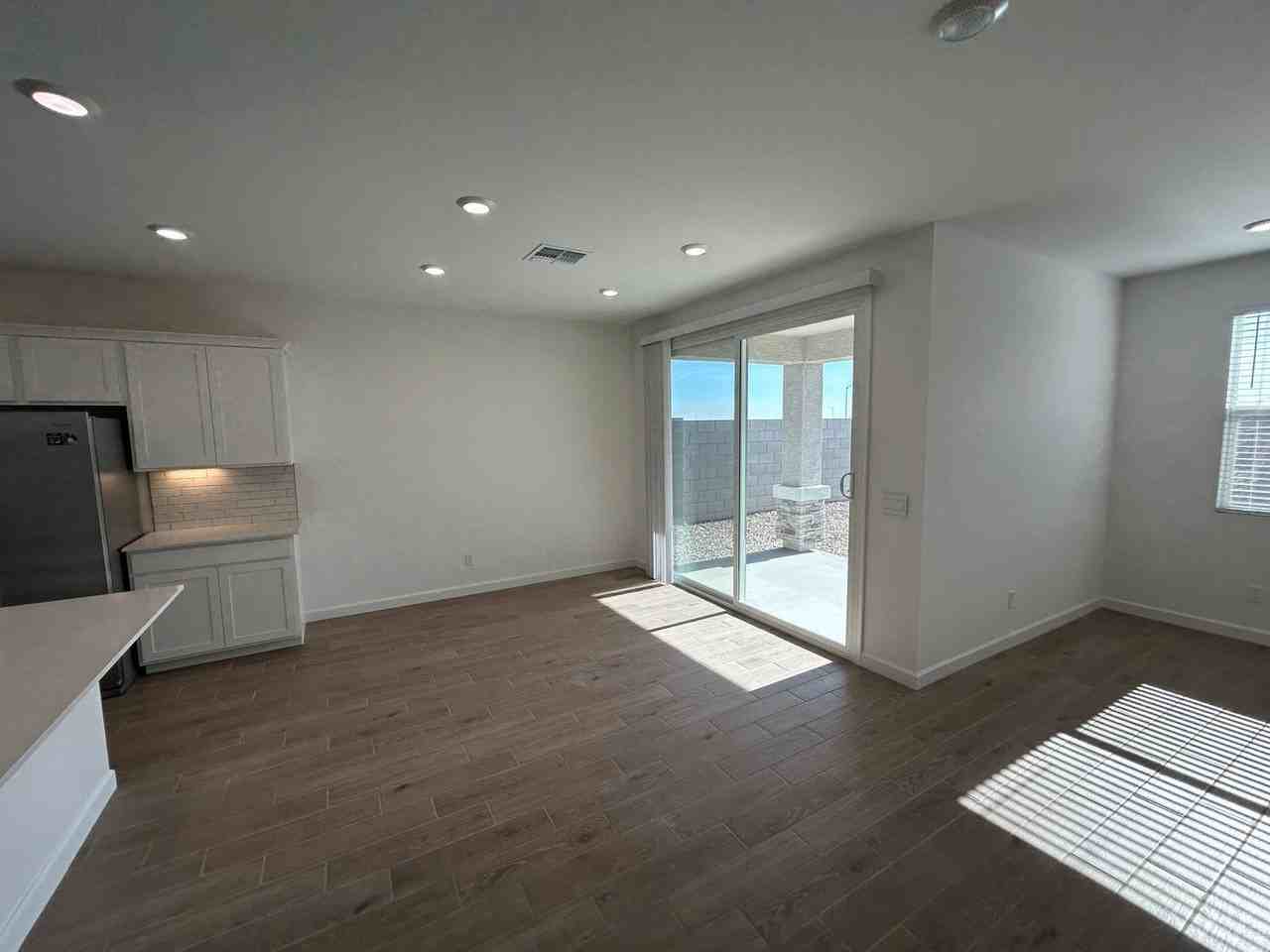 17709 W Turquoise Ave - Photo 4 of 27