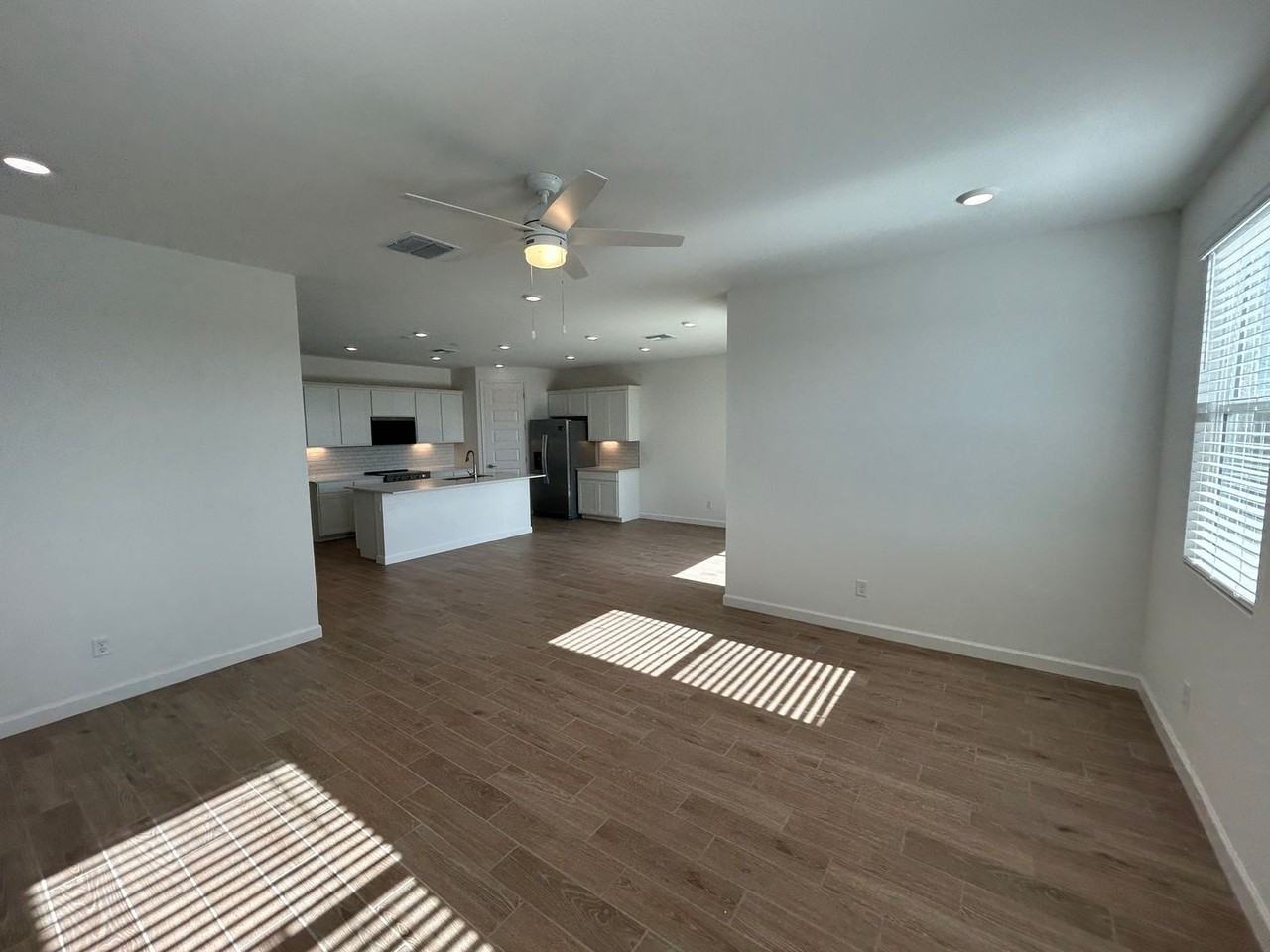 17709 W Turquoise Ave - Photo 6 of 27